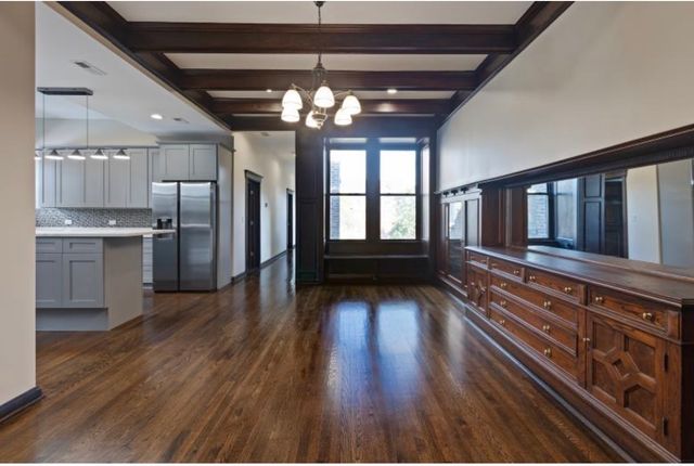 442 E 48th Street 1W, Chicago, IL 60615