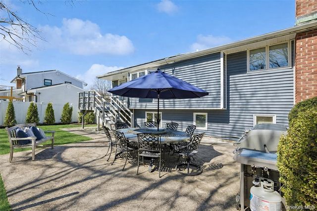 19 Fisher Road, Commack, NY 11725