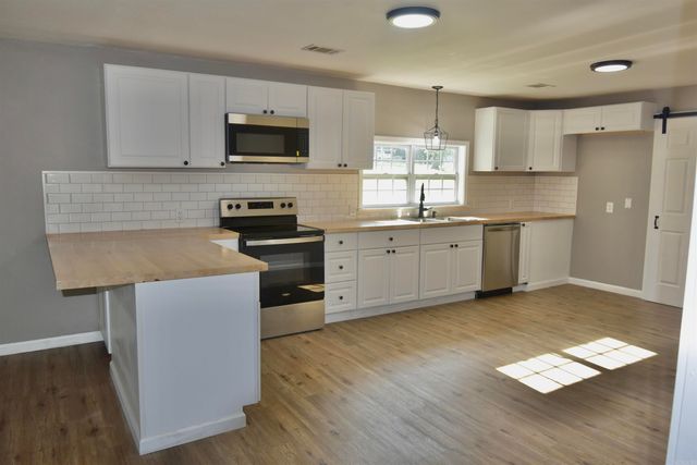 226 Wine Dot Road, Malvern, AR 72104