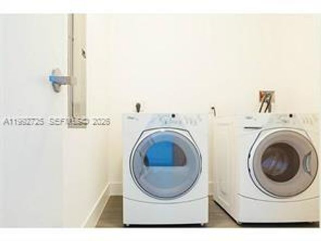 1100 Biscayne Blvd 4105, Miami, FL 33132