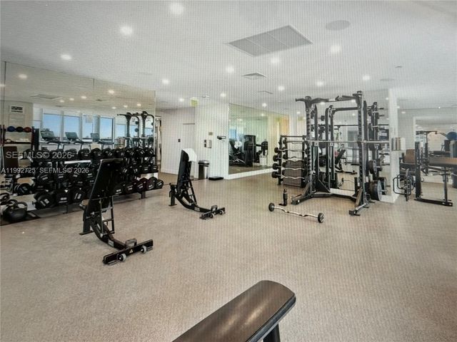 1100 Biscayne Blvd 4105, Miami, FL 33132