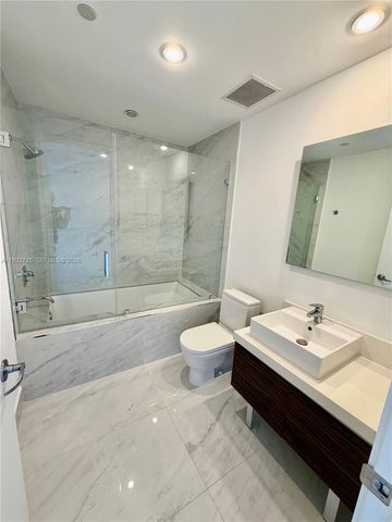 1100 Biscayne Blvd 4105, Miami, FL 33132