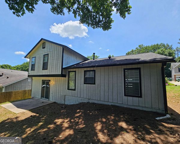 6060 Old Wellborn Trace, Lithonia, GA 30058