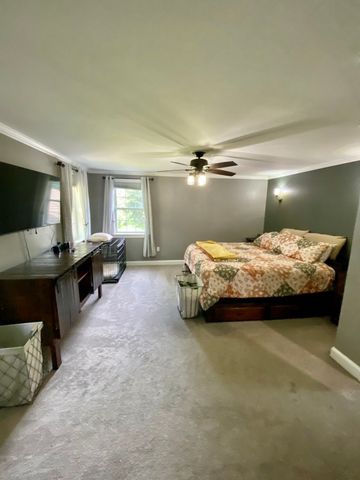 543 Jones Hill Rd, Ashby, MA 01431