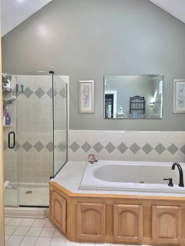 543 Jones Hill Rd, Ashby, MA 01431