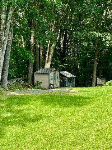543 Jones Hill Rd, Ashby, MA 01431