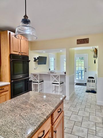 543 Jones Hill Rd, Ashby, MA 01431
