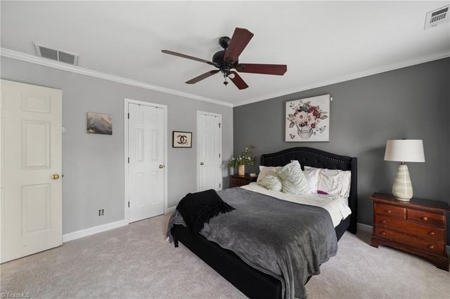 4118 Chatham Hill Drive, Winston-salem, NC 27104