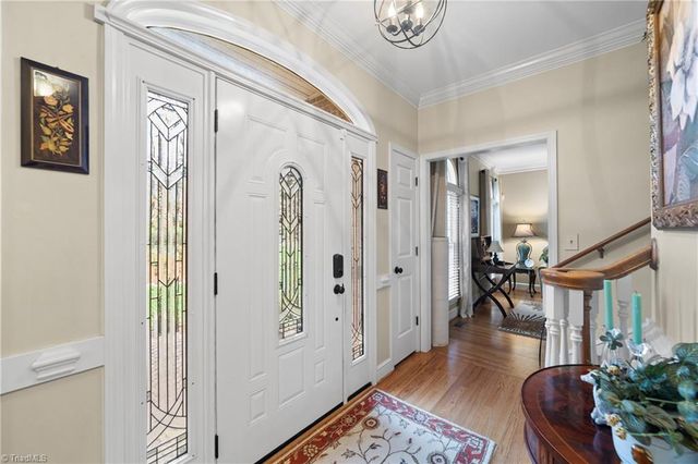 4118 Chatham Hill Drive, Winston-salem, NC 27104