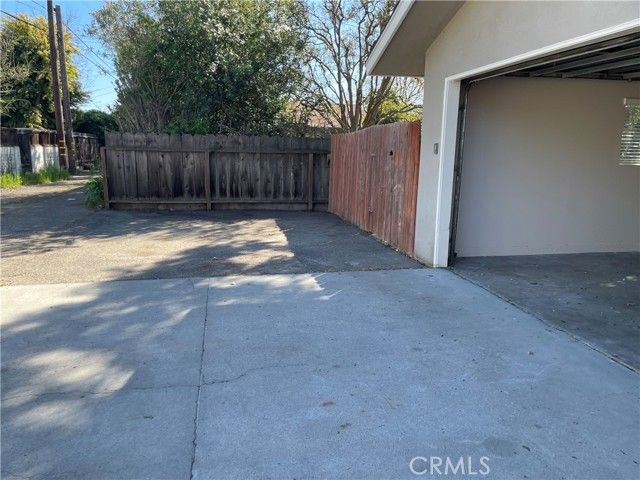 2538 N Thorne, Fresno, CA 93704