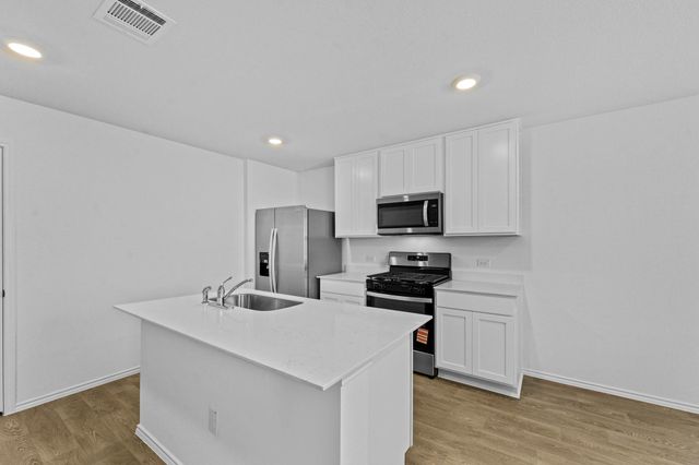 251 Bardwell WAY, Buda, TX 78610
