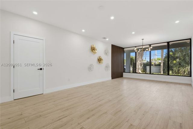 4280 NW 12th St, Coconut Creek, FL 33066