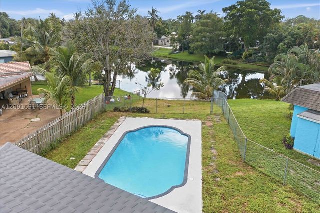 4280 NW 12th St, Coconut Creek, FL 33066