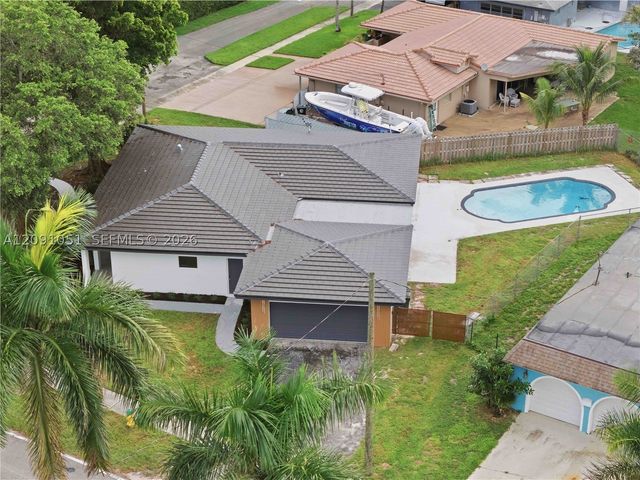 4280 NW 12th St, Coconut Creek, FL 33066