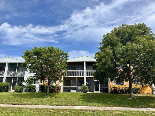 1505 CRESCENT Circle A12, Lake Park, FL 33403