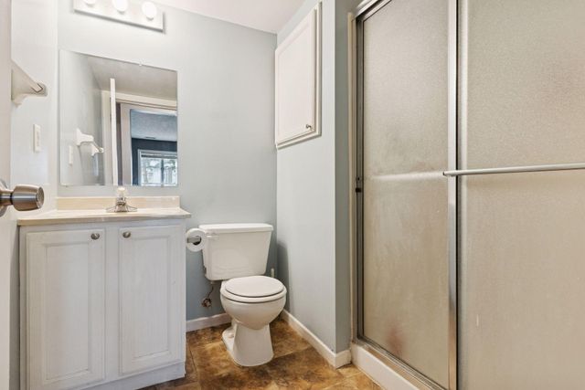 1077 Bonnieview Drive, Woodbury, MN 55129