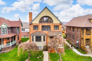 429 E Ferry Street 9, Detroit, MI 48202
