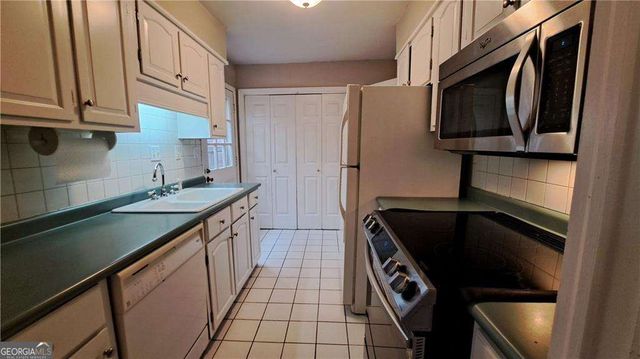 2376 Leafgate Road, Decatur, GA 30033