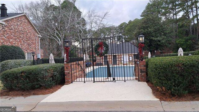 2376 Leafgate Road, Decatur, GA 30033