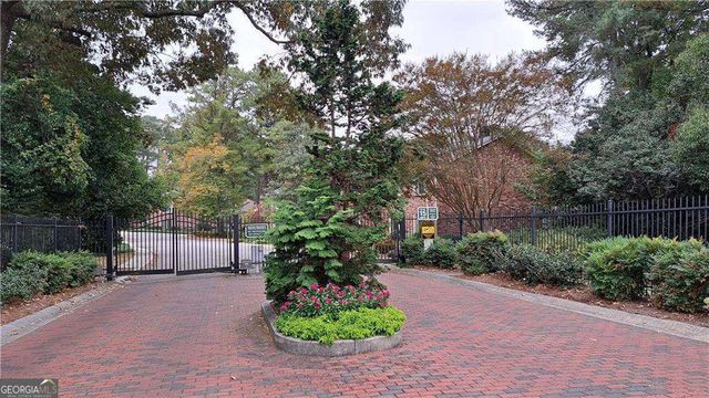 2376 Leafgate Road, Decatur, GA 30033