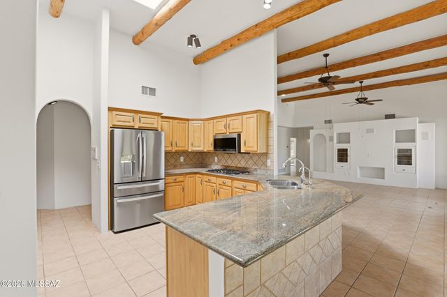 471 W Coyote Moon Place, Oro Valley, AZ 85755