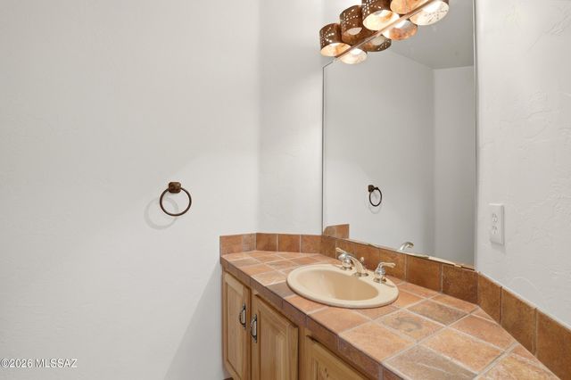 471 W Coyote Moon Place, Oro Valley, AZ 85755