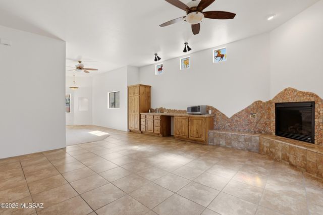 471 W Coyote Moon Place, Oro Valley, AZ 85755