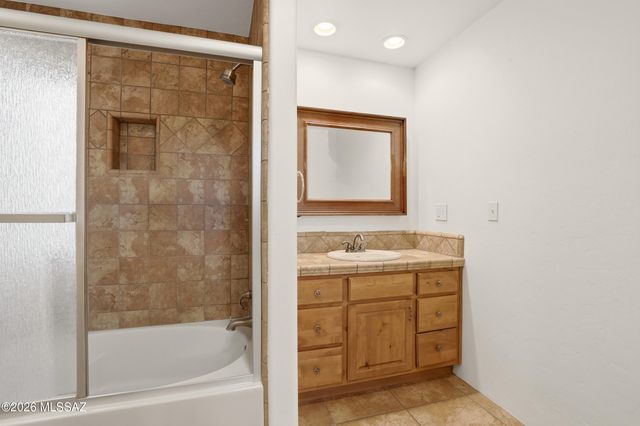 471 W Coyote Moon Place, Oro Valley, AZ 85755
