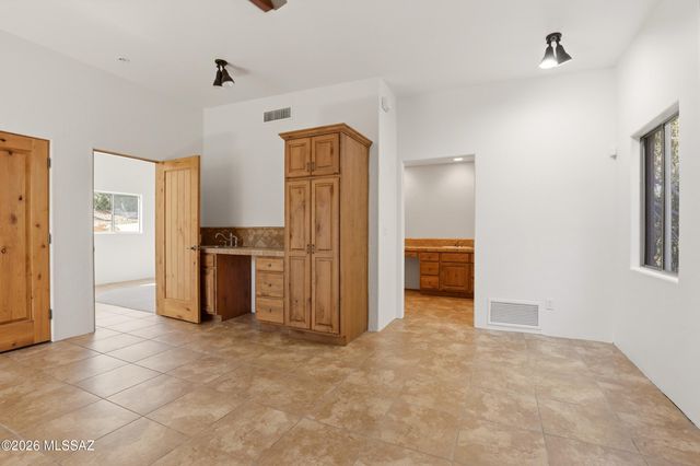 471 W Coyote Moon Place, Oro Valley, AZ 85755