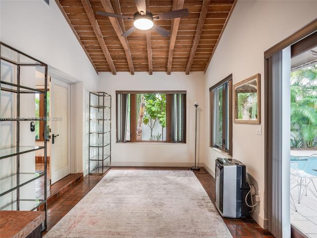 320 W 26th St, Miami Beach, FL 33140