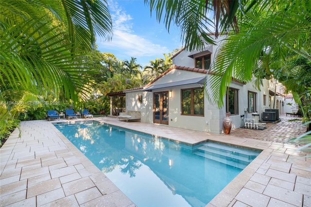 320 W 26th St, Miami Beach, FL 33140