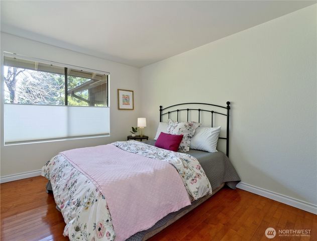 12015 NE 161st St, Bothell, WA 98011