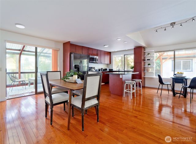 12015 NE 161st St, Bothell, WA 98011