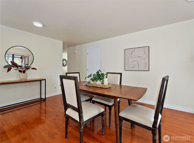 12015 NE 161st St, Bothell, WA 98011