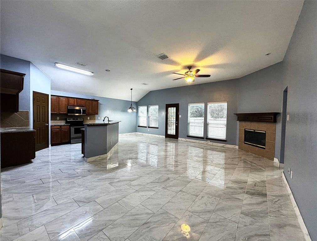 13624 Kaplan Court, Fort Worth, TX 76155