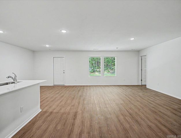 205 Bighorn Trail, Maumelle, AR 72113