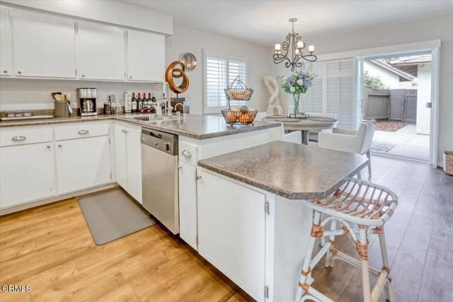 1127 Glenbridge Circle, Westlake Village, CA 91361