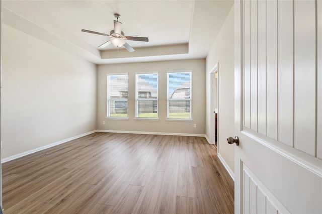 17523 Cypress Hilltop Way, Hockley, TX 77447