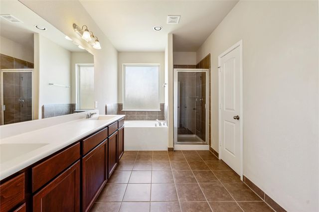 17523 Cypress Hilltop Way, Hockley, TX 77447