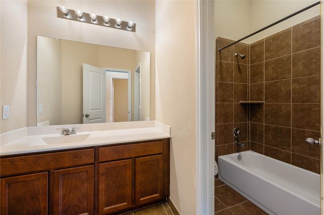 17523 Cypress Hilltop Way, Hockley, TX 77447