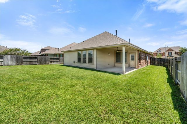 17523 Cypress Hilltop Way, Hockley, TX 77447