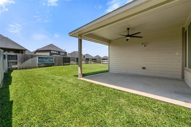 17523 Cypress Hilltop Way, Hockley, TX 77447