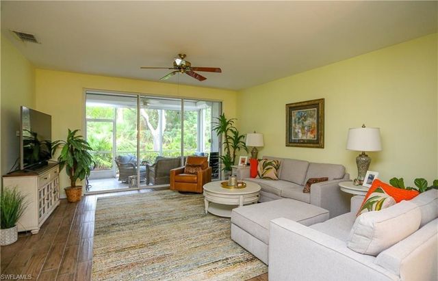 3775 Fieldstone BLVD 102, Naples, FL 34109