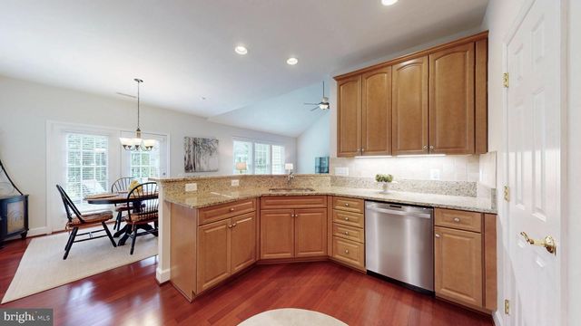 44480 BLUERIDGE MEADOWS DR, Ashburn, VA 20147