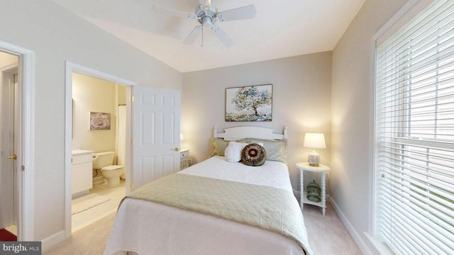 44480 BLUERIDGE MEADOWS DR, Ashburn, VA 20147
