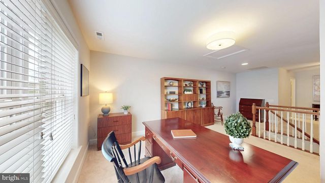 44480 BLUERIDGE MEADOWS DR, Ashburn, VA 20147