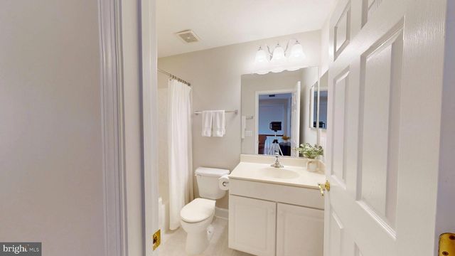 44480 BLUERIDGE MEADOWS DR, Ashburn, VA 20147