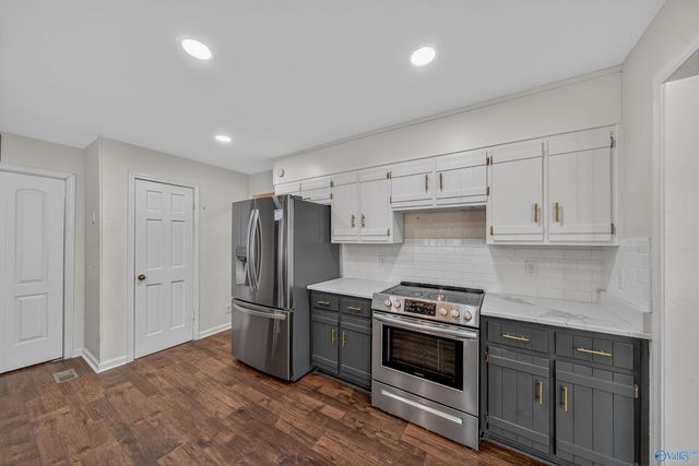 14077 Highway 231 S, Union Grove, AL 35175