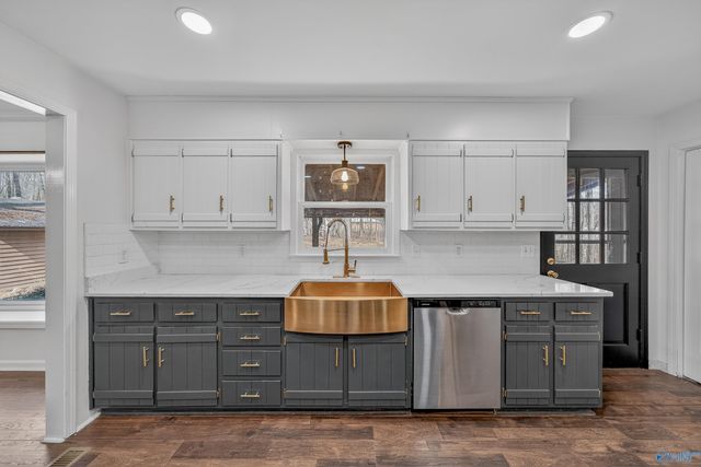 14077 Highway 231 S, Union Grove, AL 35175