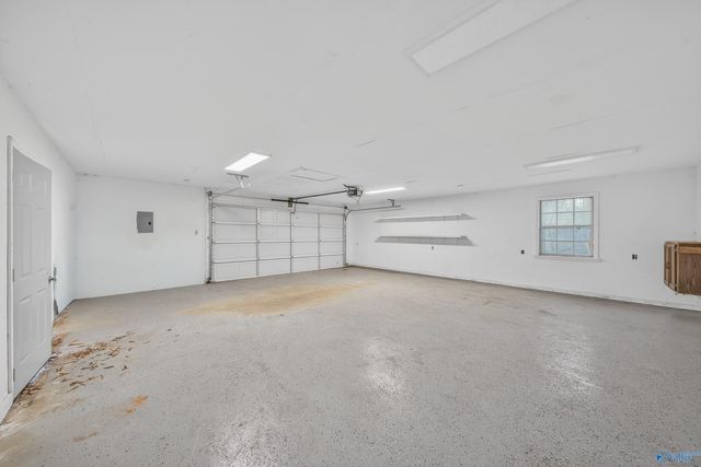 14077 Highway 231 S, Union Grove, AL 35175